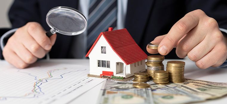 Possuidor não está isento de pagar pelo uso do imóvel enquanto exerce direito de retenção por benfeitorias Possuidor não está isento de pagar pelo uso do imóvel enquanto exerce direito de retenção por benfeitorias